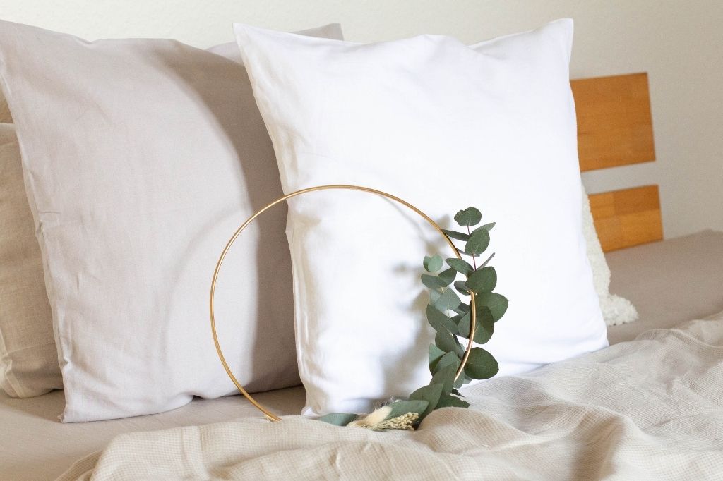 DIY Eukalyptuskranz für über's Bett